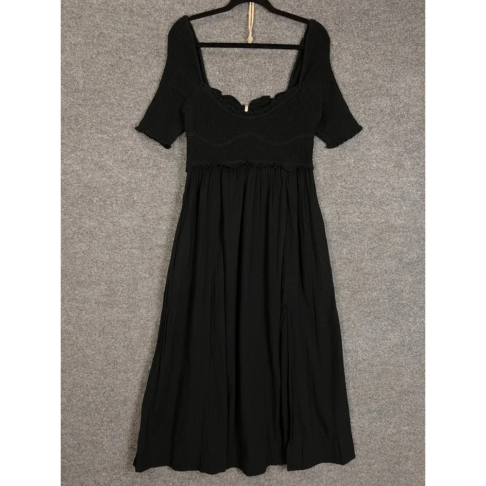 Free People Midi Dress Womens Medium Black Excellent Smocked Short Sleeve Cotton